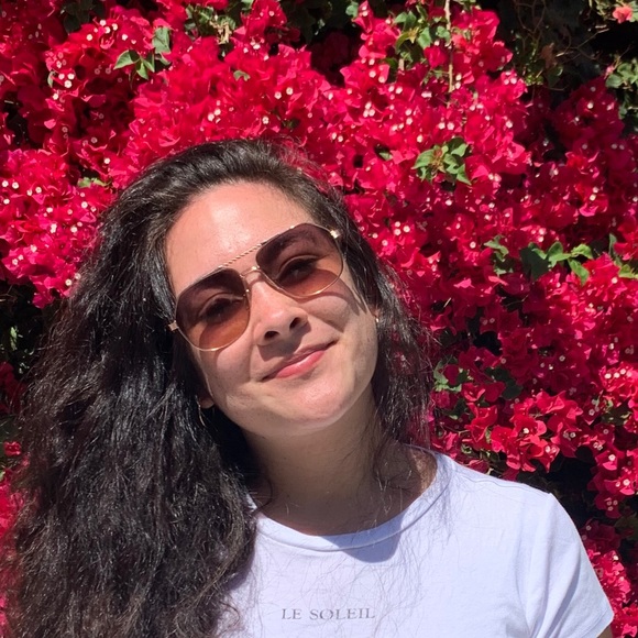 Meet your Posher, Siobhan - Picture 1 of 1